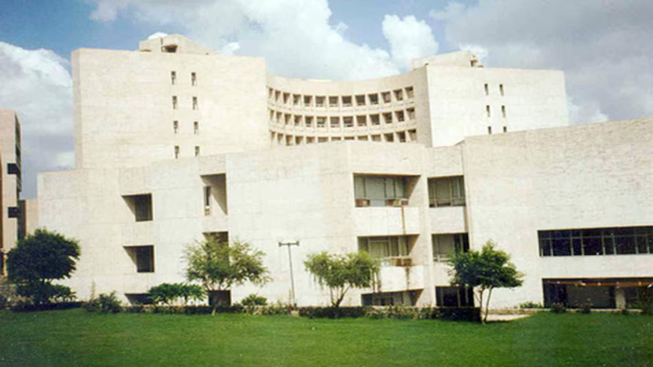 Image of IIFT Delhi campus featuring its focus on international business education.