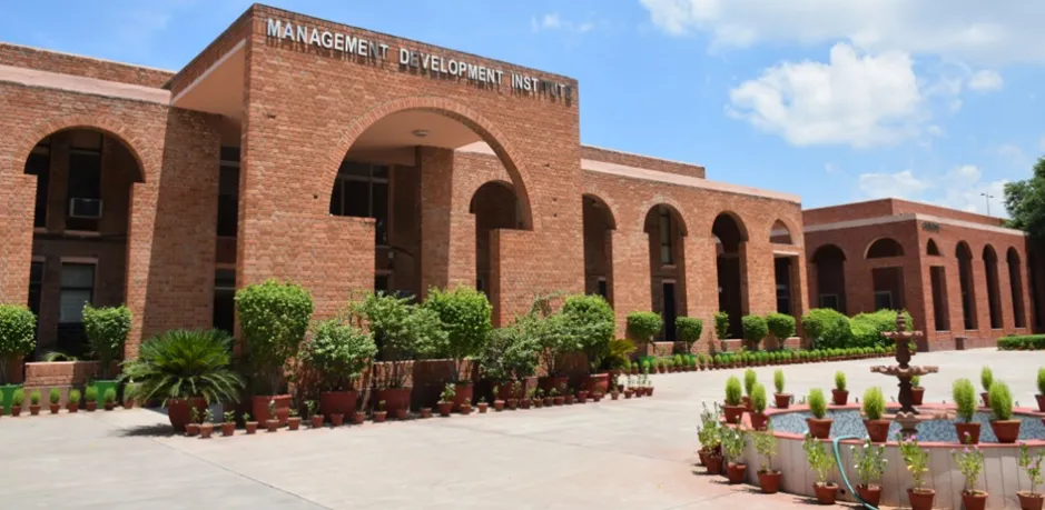 Image of MDI Gurugram campus, offering strategic management programs, a top private MBA college for 2024